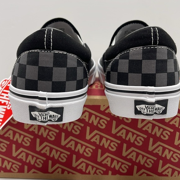 Vans WMNS Classic Slip-On
Black/Pewter Checkerboatu
VN000EYEBPJ
Sneakers - Picture 13 of 16